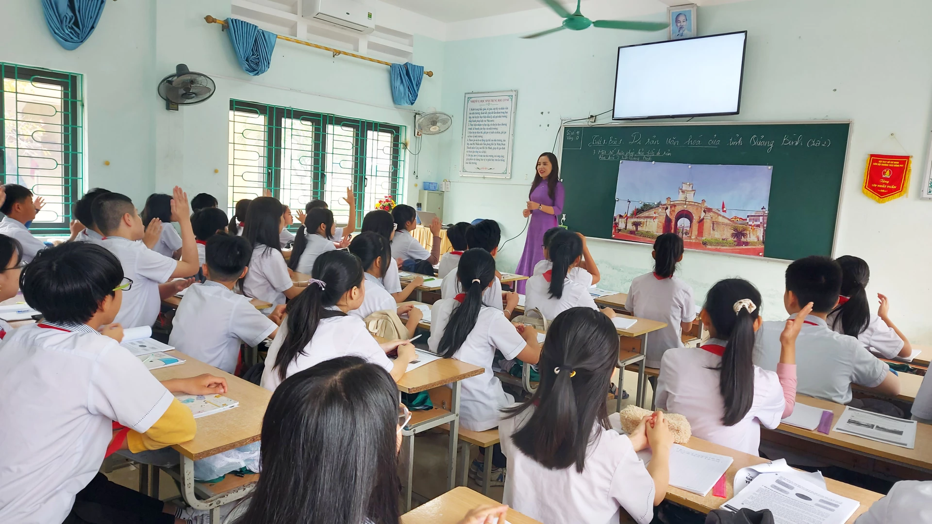 Những bài học trải nghiệm giúp học sinh hiểu sâu sắc hơn về lịch sử, văn hóa quê hương - Ảnh: Nh.V