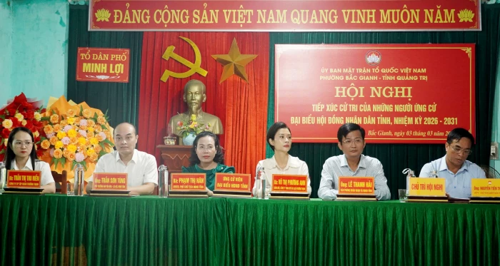 Các ứng cử viên đại biểu HĐND tỉnh tiếp xúc cử tri tại phường Bắc Gianh