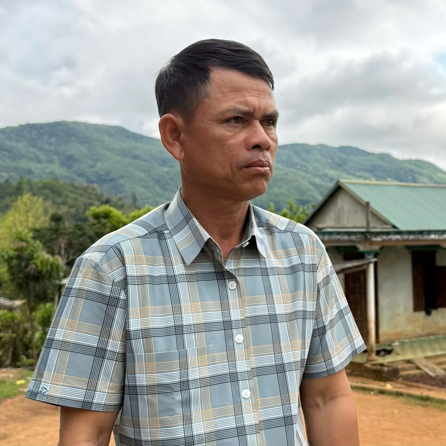 Cử tri Hồ Văn Biên, Trưởng thôn Cheng, xã Hướng Phùng - Ảnh: H.H