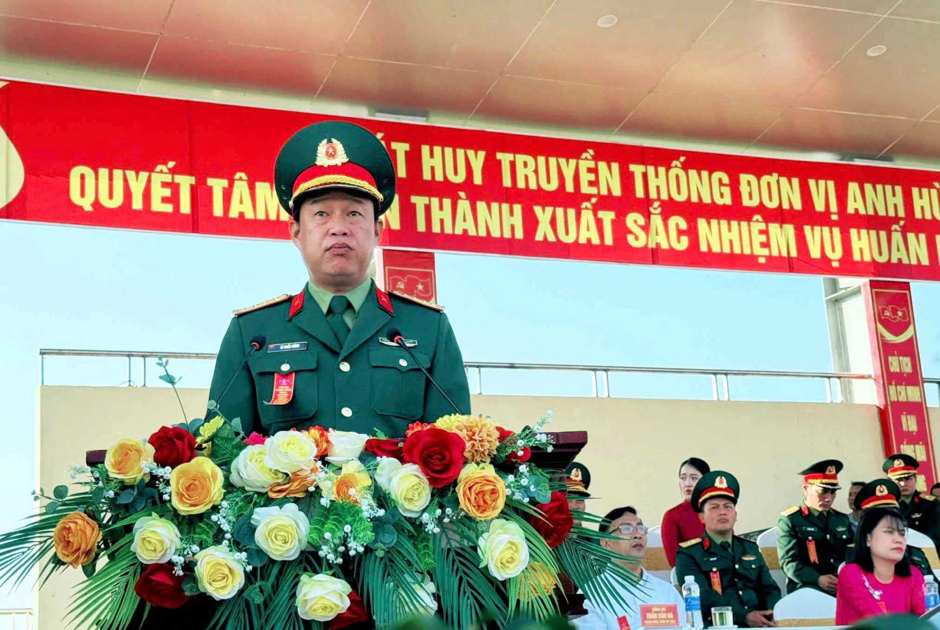 Đại tá Lê Chiến Thắng, Sư đoàn trưởng Sư đoàn 968 quán triệt mệnh lệnh huấn luyện chiến đấu năm 2026 - Ảnh: M.N