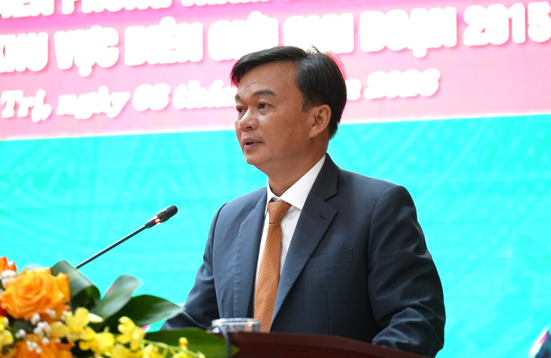 Đồng chí Nguyễn Chiến Thắng, Phó Bí thư Tỉnh ủy, Chủ tịch Ủy ban MTTQ Việt Nam tỉnh phát biểu tại hội nghị - Ảnh: T.Đ