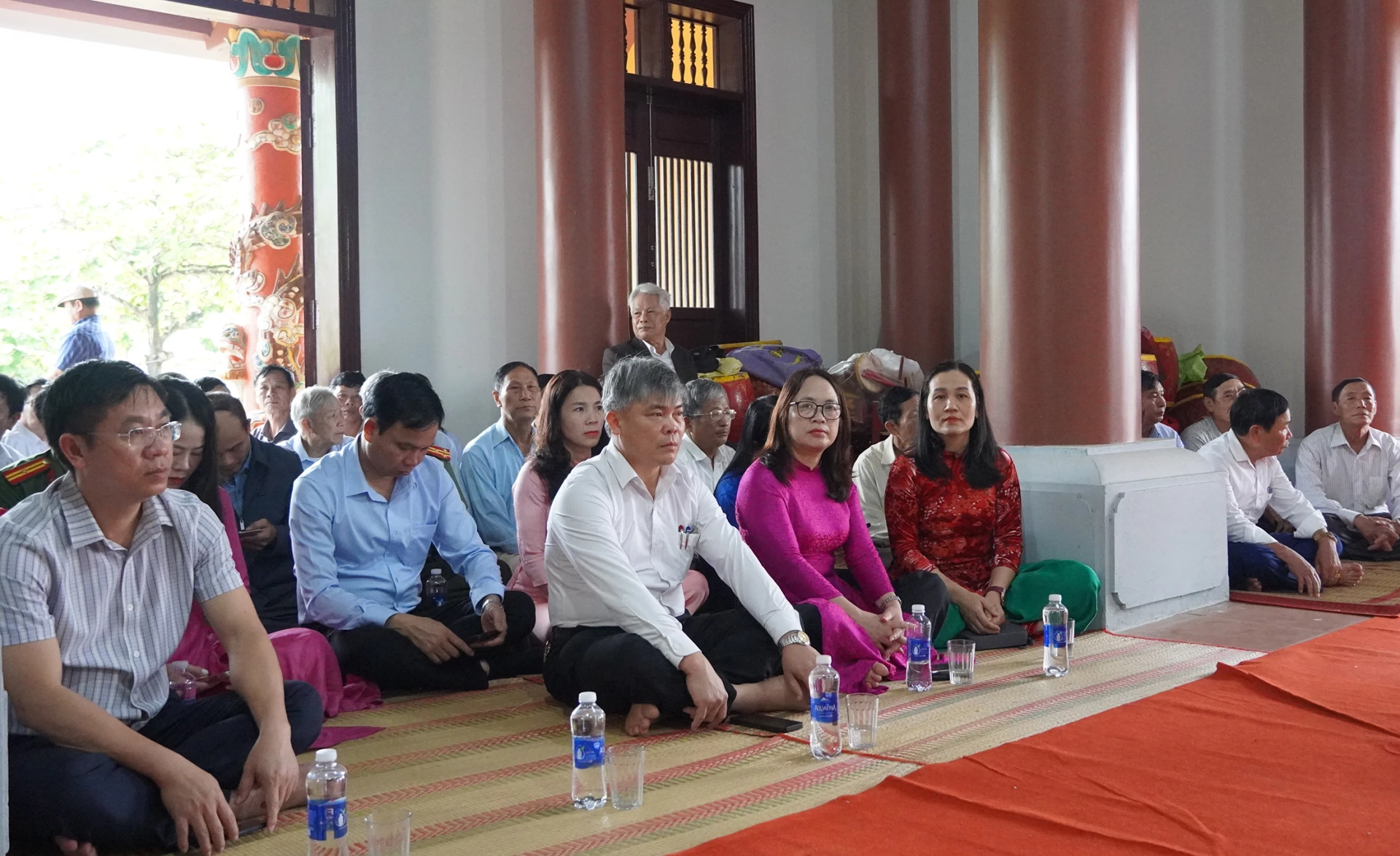 Các đồng chí lãnh đạo xã Nam Trạch tham dự tại lễ cúng cầu yên đầu năm - Ảnh: L.M