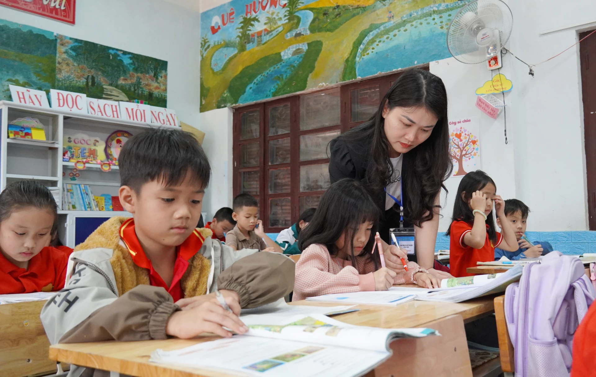 Nhiều trường học trên địa bàn xã Minh Hóa chưa đạt chuẩn vì thiếu cơ sở vật chất - Ảnh: C.H