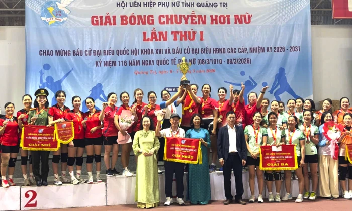 Giải bóng chuyền hơi nữ chào mừng Ngày Quốc tế Phụ nữ