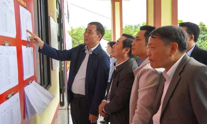 Tuyên truyền, vận động Nhân dân tham gia bầu cử đúng quy định, đúng pháp luật