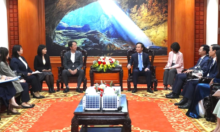 UBND tỉnh làm việc với Công ty Panasonic Việt Nam và Tổ chức World Vision International