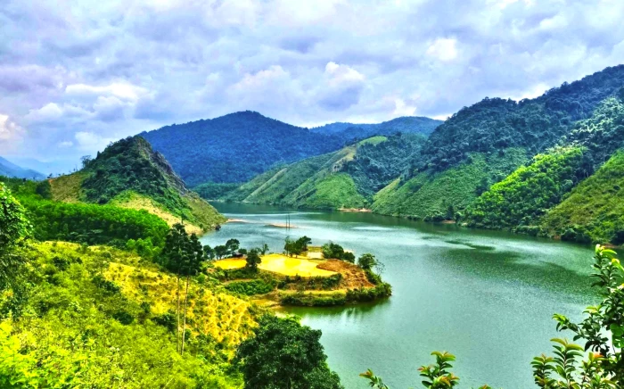 Phát triển du lịch cộng đồng ở miền núi phía Tây của tỉnh