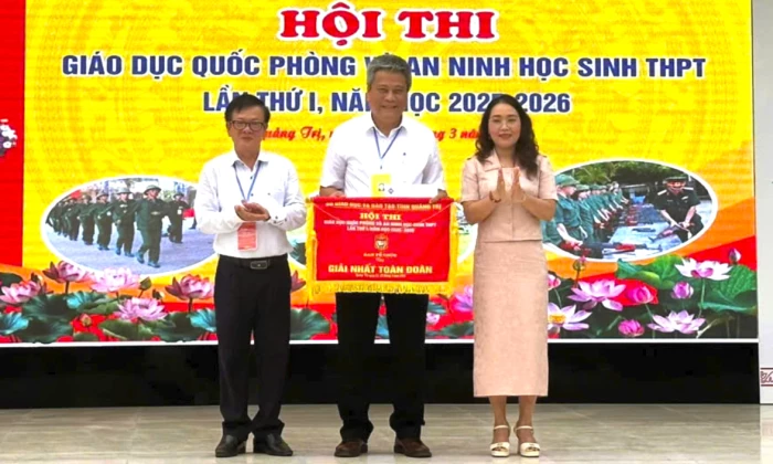 Bế mạc hội thi Giáo dục quốc phòng và an ninh học sinh THPT năm học 2025-2026