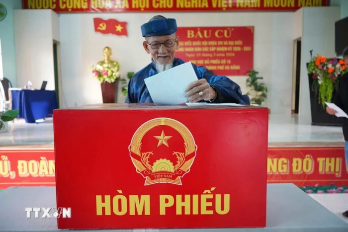 Tiếp nối mạch nguồn dân chủ, vững bước tiến vào giai đoạn phát triển mới