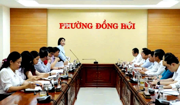 Đoàn kiểm tra của Ban Thường vụ Tỉnh ủy làm việc với Ban Thường vụ Đảng ủy các xã, phường  