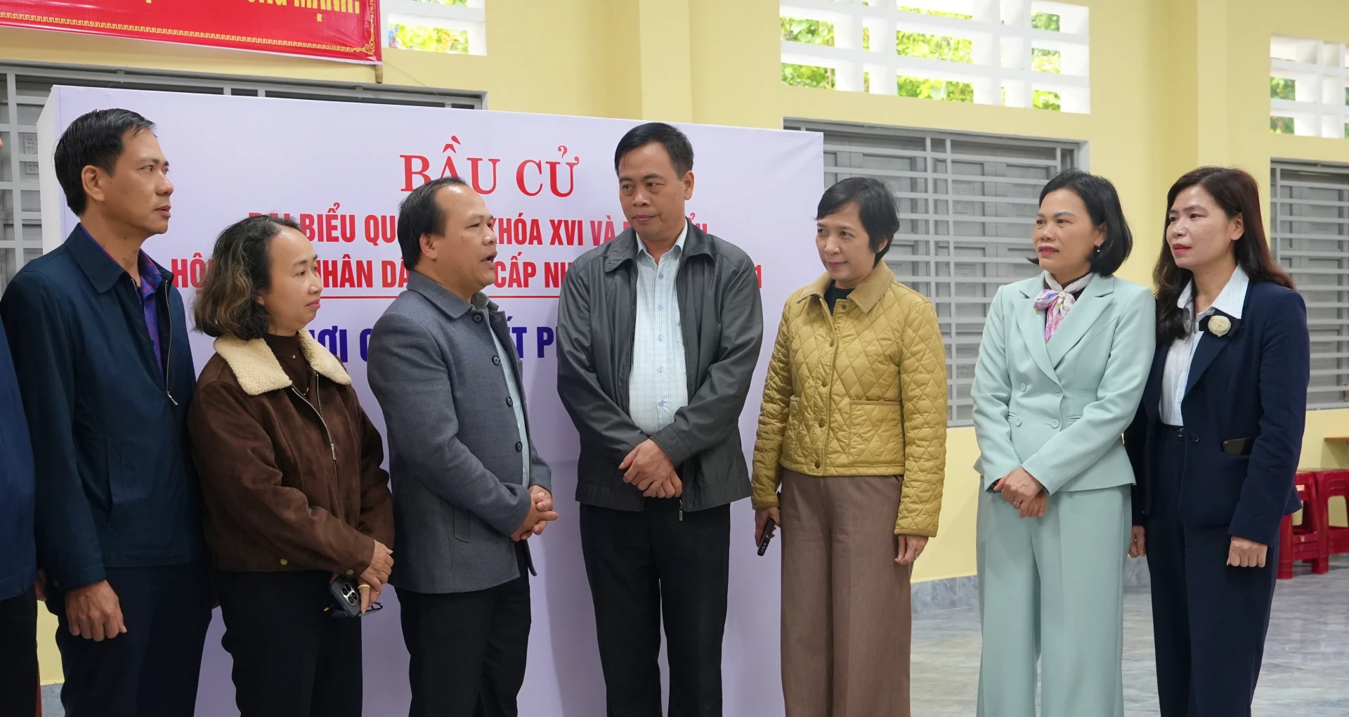 Đến nay các điểm bỏ phiếu của xã Khe Sanh đã sẵn sàng để phục vụ ngày bầu cử 15.3.2026 - Ảnh: Mỹ Nhị 