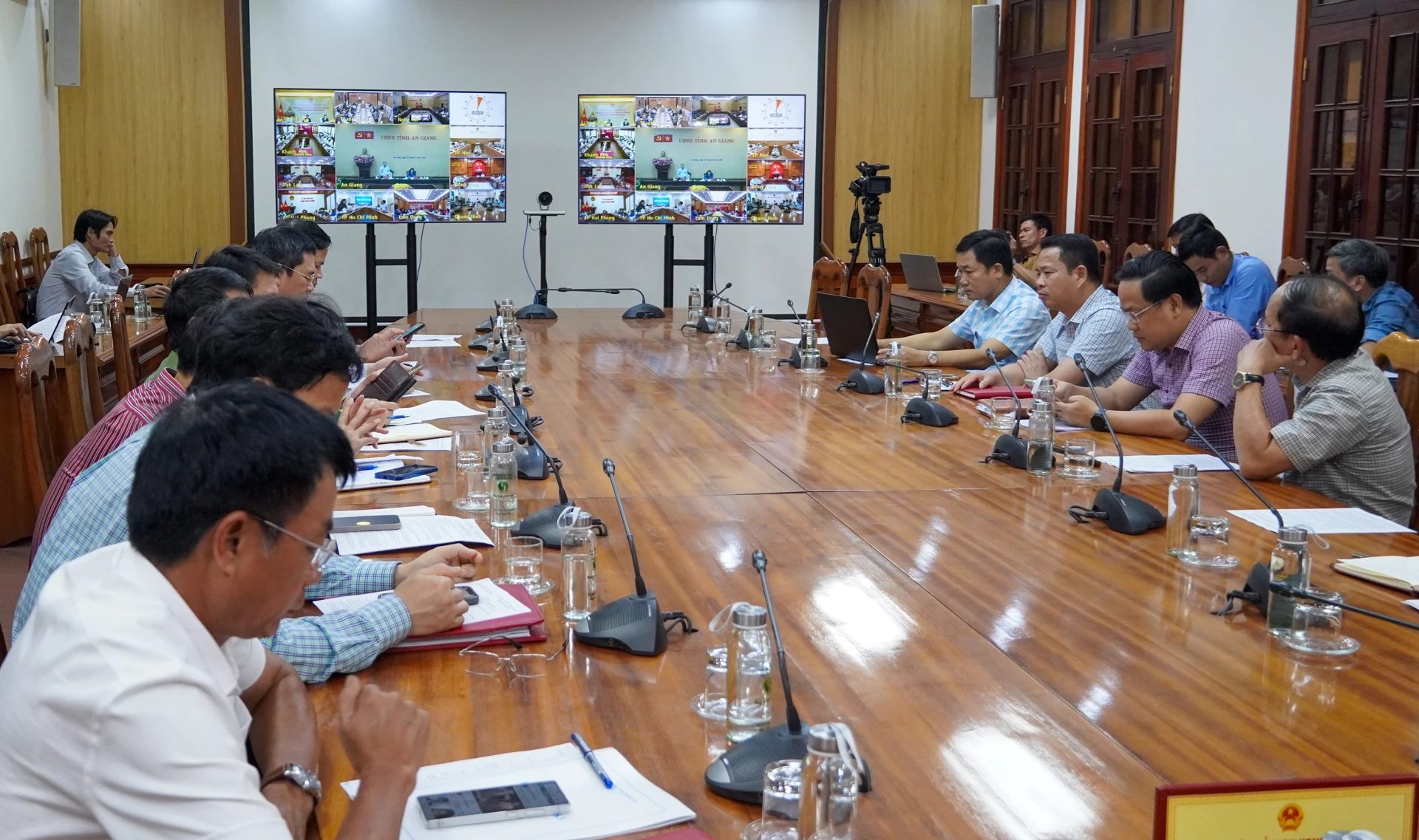 Quang cảnh cuộc họp tại điểm cầu tỉnh Quảng Trị - Ảnh: N.H