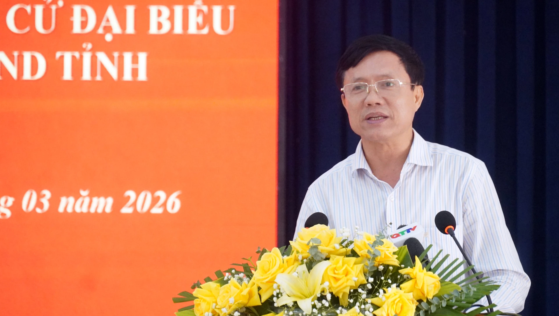 Ông Phan Trần Nam, Phó Trưởng Ban Văn hóa - Xã hội, HĐND tỉnh, ứng cử viên đại biểu HĐND tỉnh nhiệm kỳ 2026-2031 trình bày CTHĐ - Ảnh: N.M