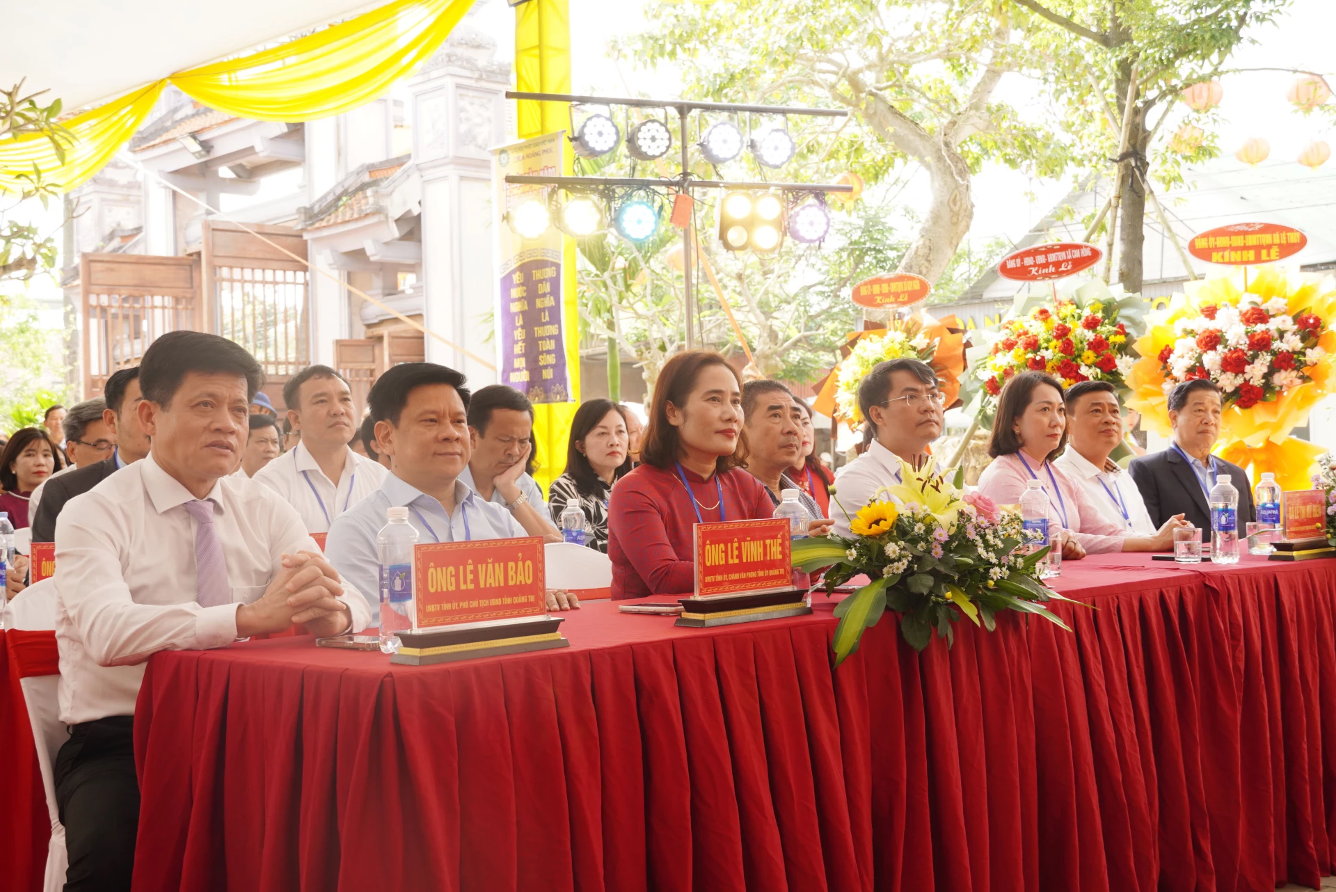 Các đại biểu tham dự lễ hội - Ảnh: HL