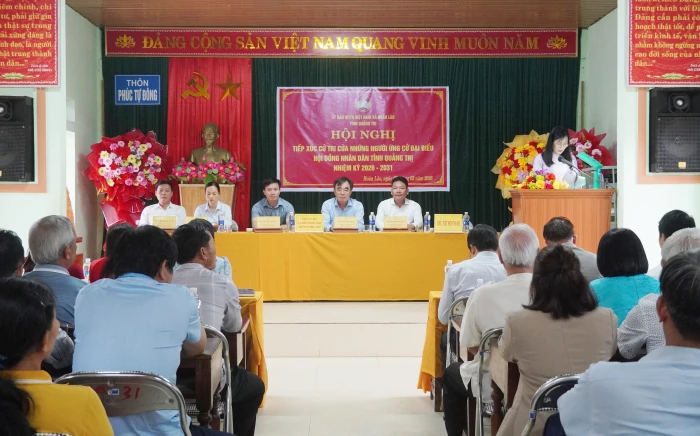 Các ứng cử viên đại biểu HĐND tỉnh tiếp xúc cử tri tại đơn vị bầu cử số 15