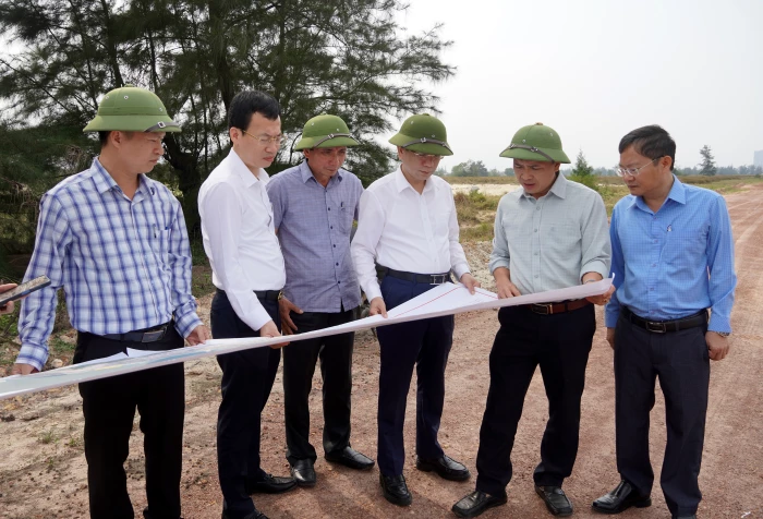 Đẩy nhanh tiến độ giải phóng mặt bằng các dự án trọng điểm 