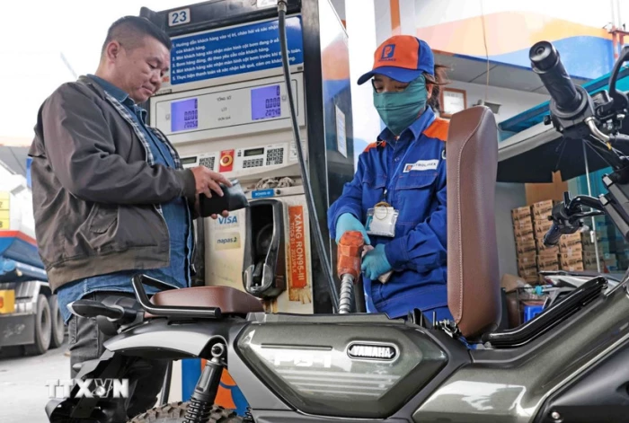 Kết luận của Bộ Chính trị về bảo đảm nguồn cung, giá nhiên liệu ổn định trong tình hình mới