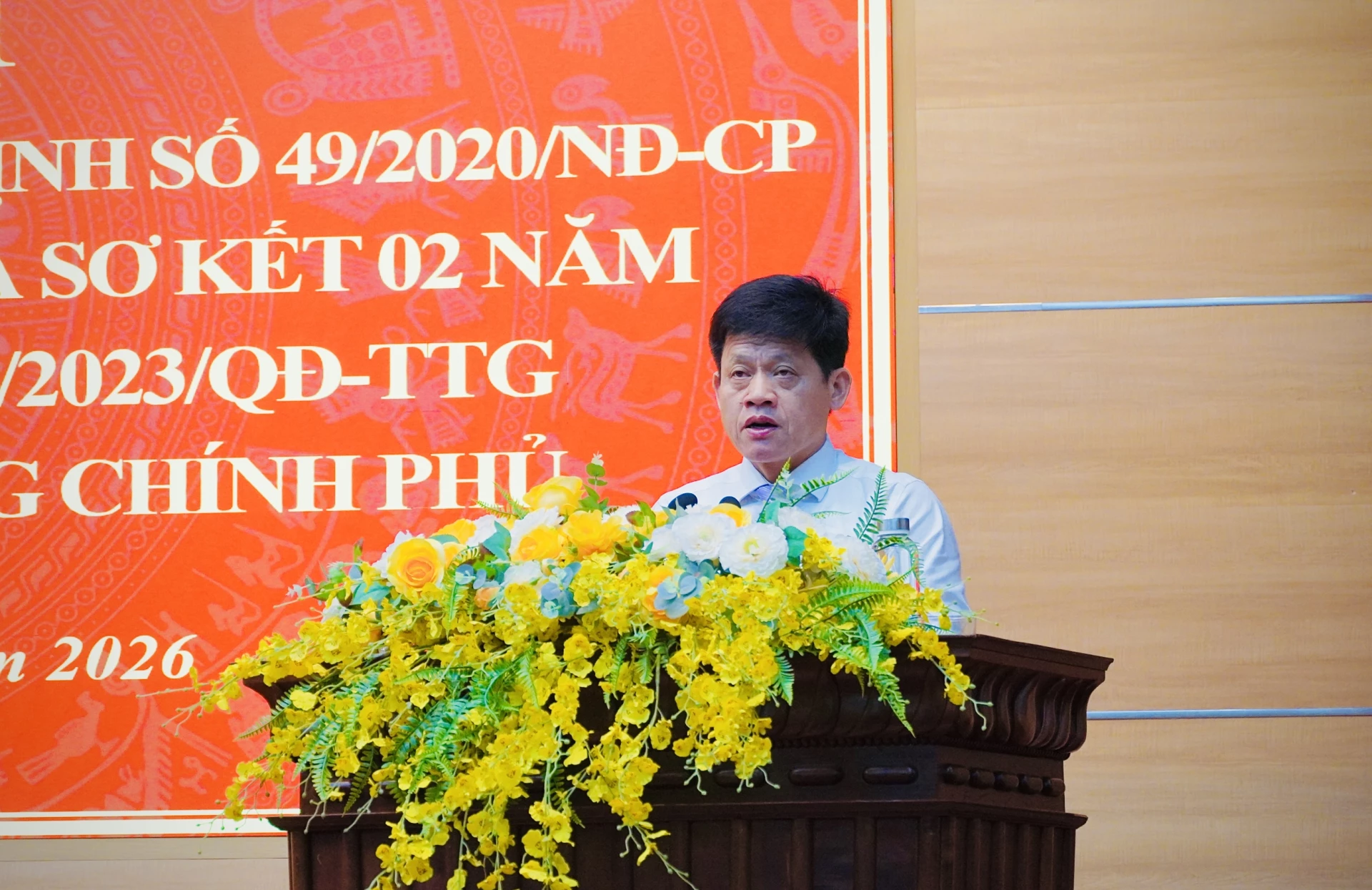 Đồng chí Lê Văn Bảo, Phó Chủ tịch UBND tỉnh phát biểu tại hội nghị - Ảnh: B.N