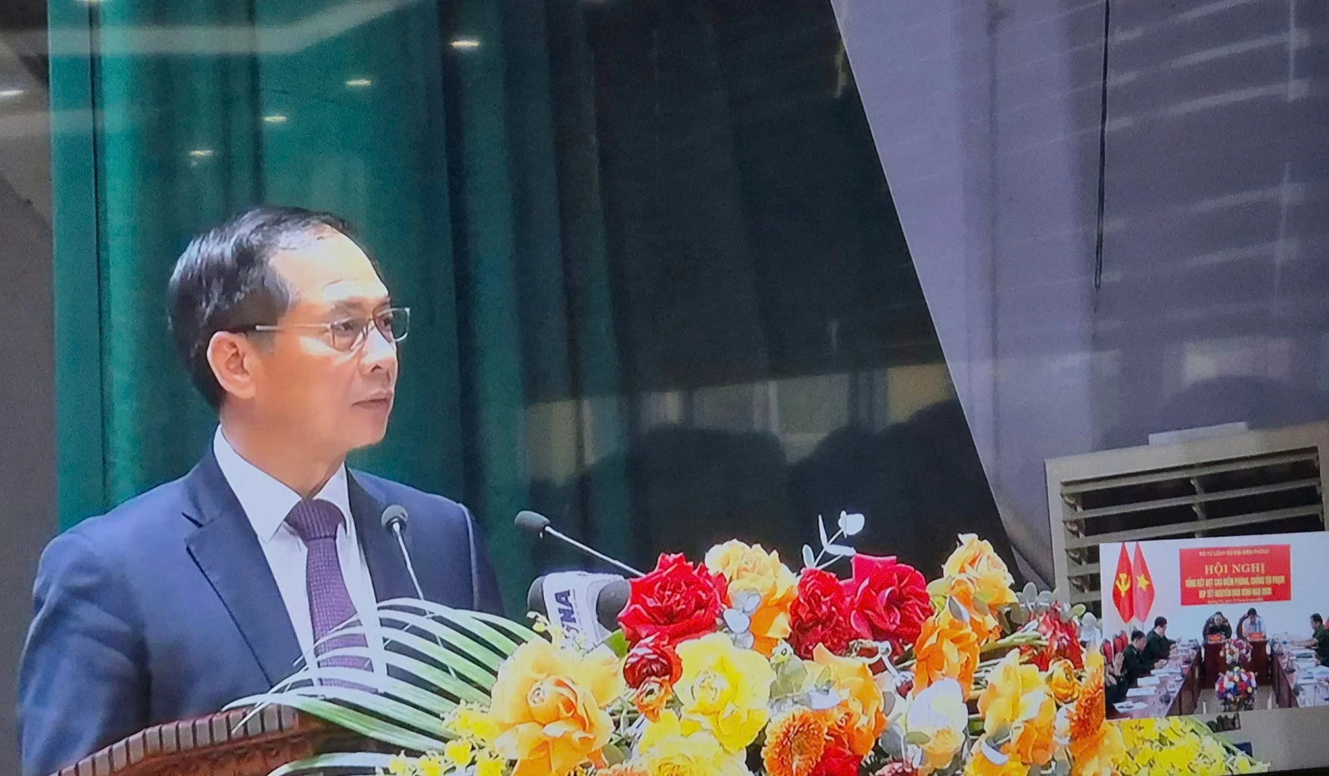 Đồng chí Bùi Thanh Sơn, Phó Thủ tướng Chính phủ phát biểu tại hội nghị - Ảnh: B.N