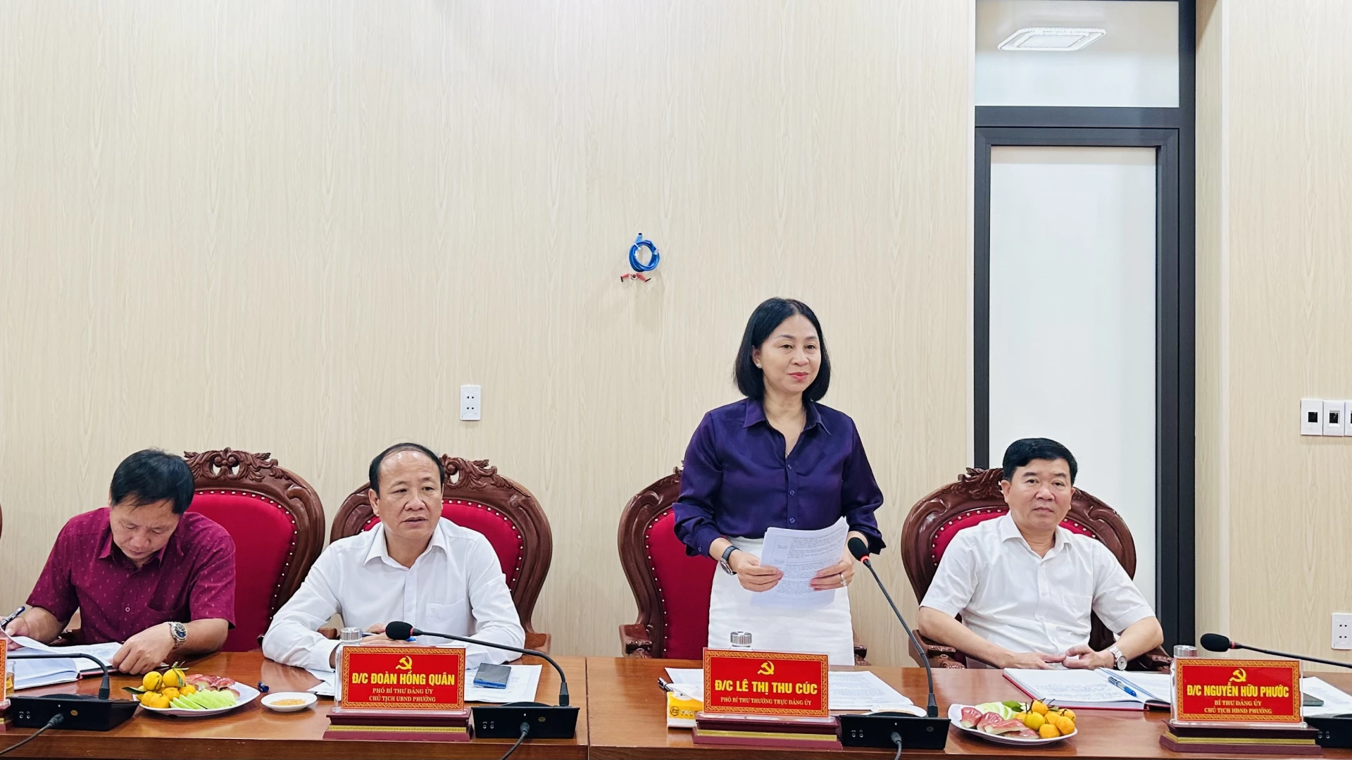 Các đại biểu phường Đồng Sơn tham gia buổi làm việc - Ảnh: B.N