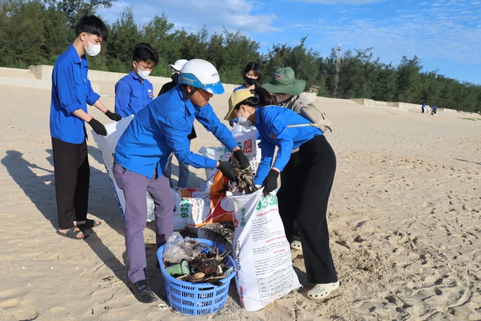 Giữ màu xanh biển trong tiến trình phát triển