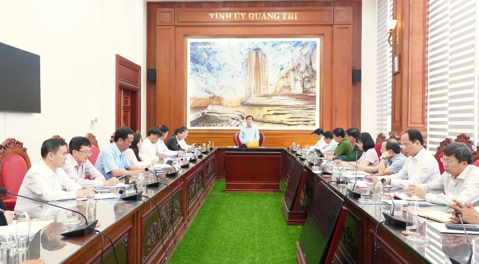 Đồng chí Nguyễn Văn Phương, Bí thư Tỉnh ủy kết luận buổi làm việc - Ảnh: QV