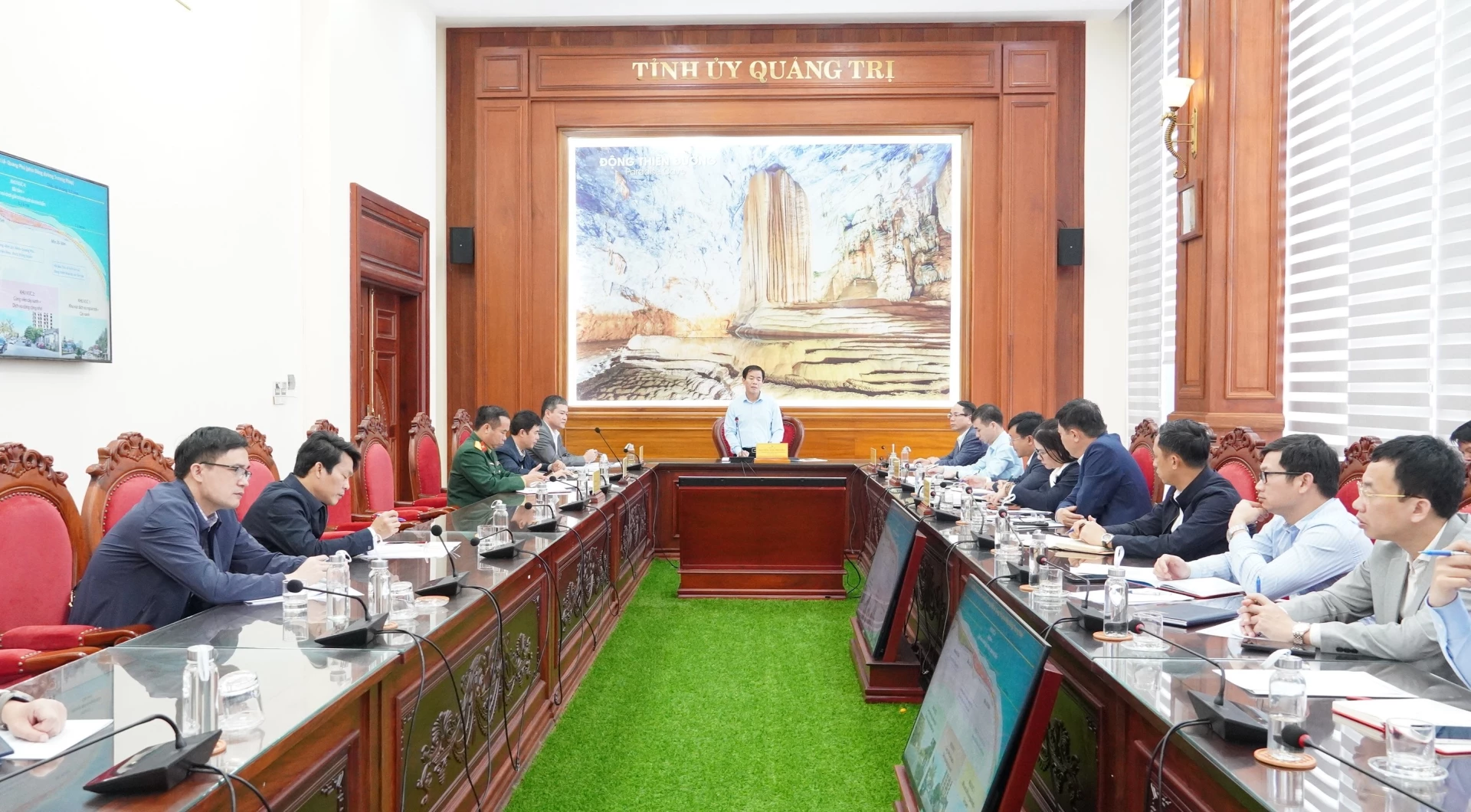 Đồng chí Nguyễn Văn Phương, Bí thư Tỉnh ủy kết luận buổi làm việc - Ảnh: QV