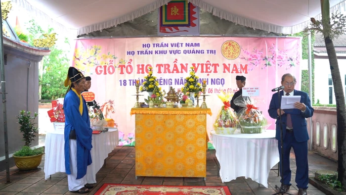 Họ Trần Quảng Trị tổ chức lễ giỗ tổ Trần Thừa và dâng hương tại đền thờ Huyền Trân Công chúa