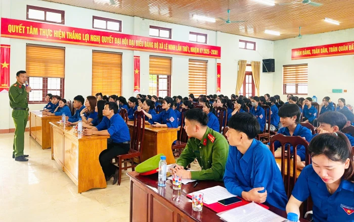 Giữ vững an ninh trật tự, an toàn giao thông ở cơ sở