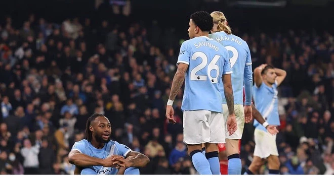 Man City đã để cho Arsenal bỏ xa đến 7 điểm.