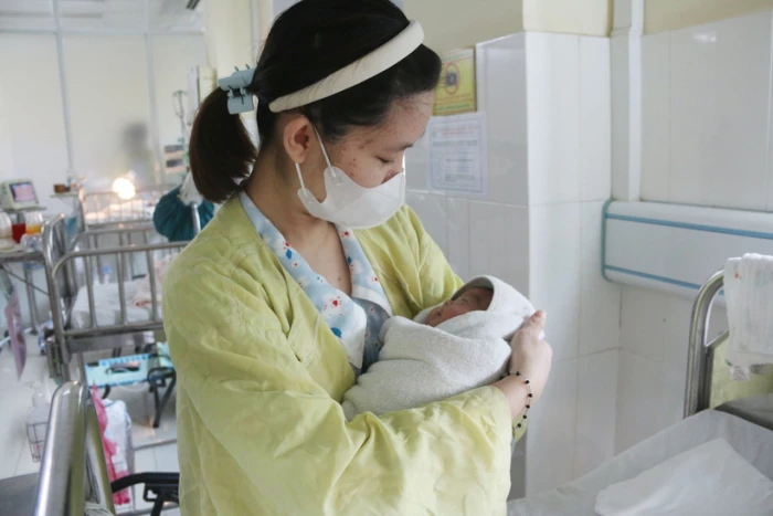 Bộ Y tế đề xuất hỗ trợ tài chính cho phụ nữ sinh con khi mức sinh giảm