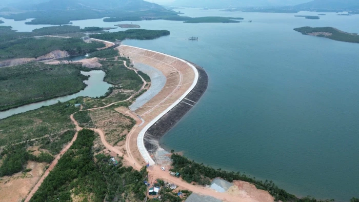 Nâng cấp các hồ chứa phục vụ phát triển kinh tế-xã hội