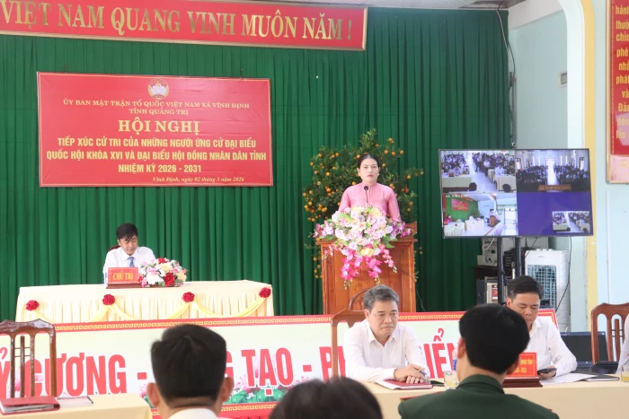 Ứng cử viên đại biểu Quốc hội và đại biểu HĐND tỉnh tiếp xúc cử tri tại xã Vĩnh Định