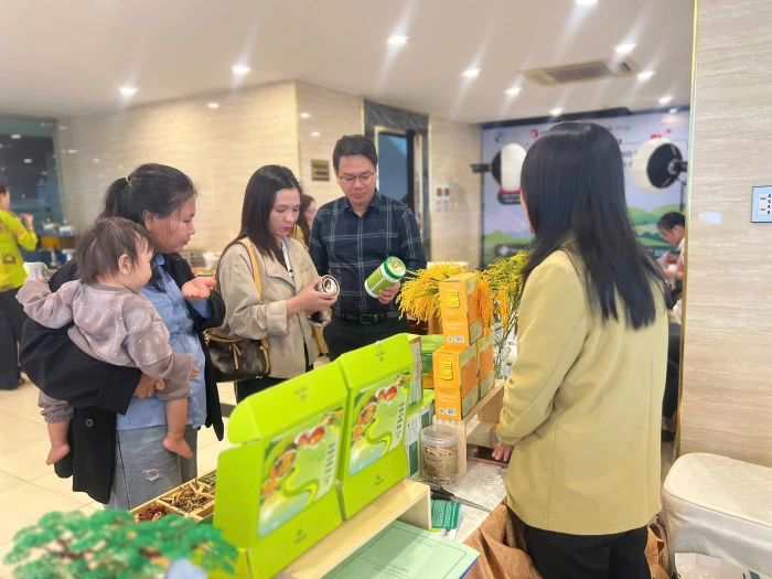 Hiệu quả từ mô hình 'Người hội dùng hàng hội'