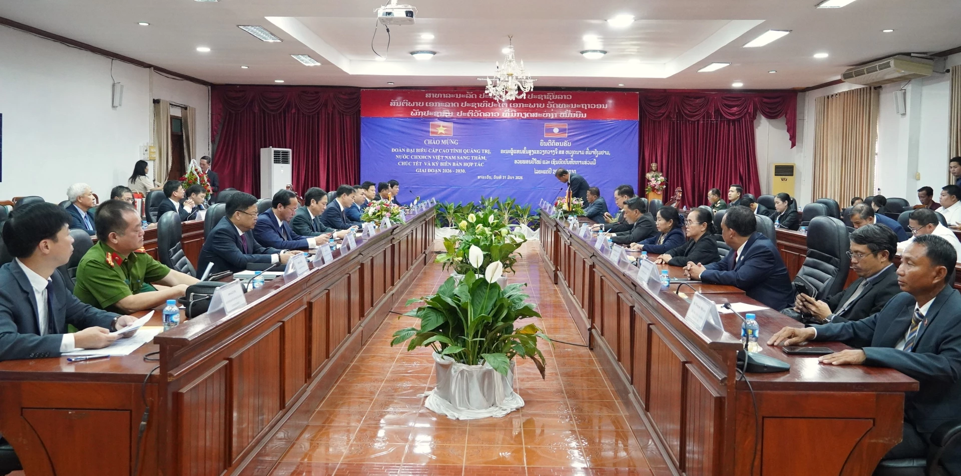 Quang cảnh buổi làm việc - Ảnh: Q.V