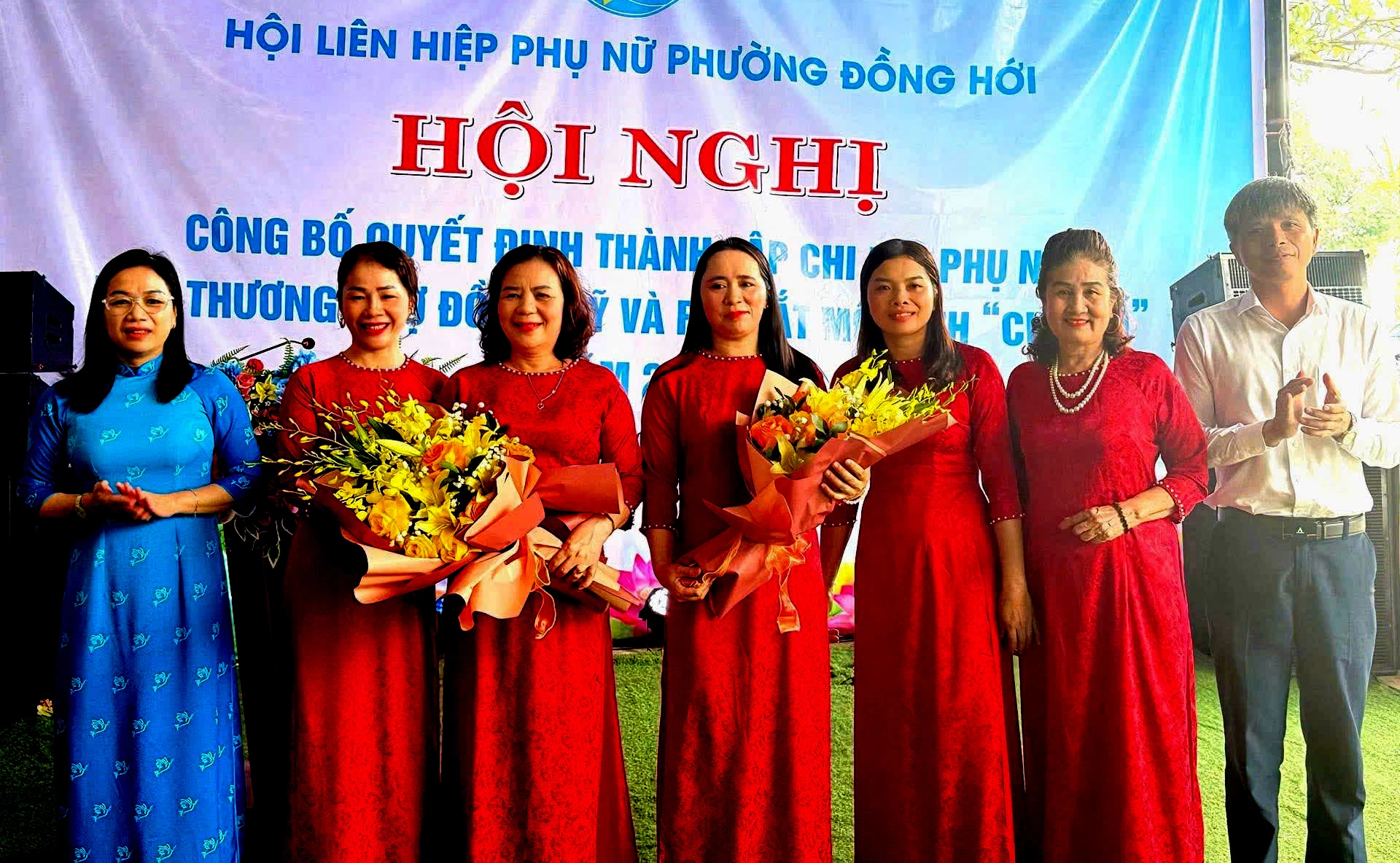 Ra mắt Chi hội Phụ nữ tiểu thương chợ Đồng Mỹ - Ảnh: H.Tr.