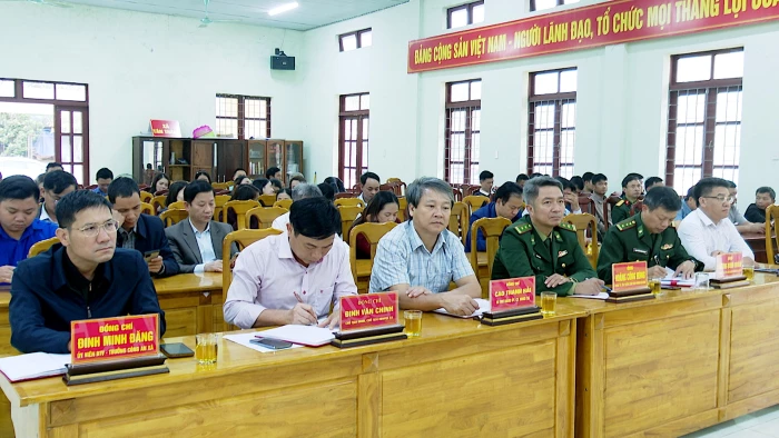 Ứng cử viên đại biểu HĐND tỉnh tiếp xúc cử tri tại xã Tân Thành