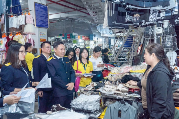 Không sử dụng doanh thu khai thuế của năm 2026 để xác định lại nghĩa vụ thuế