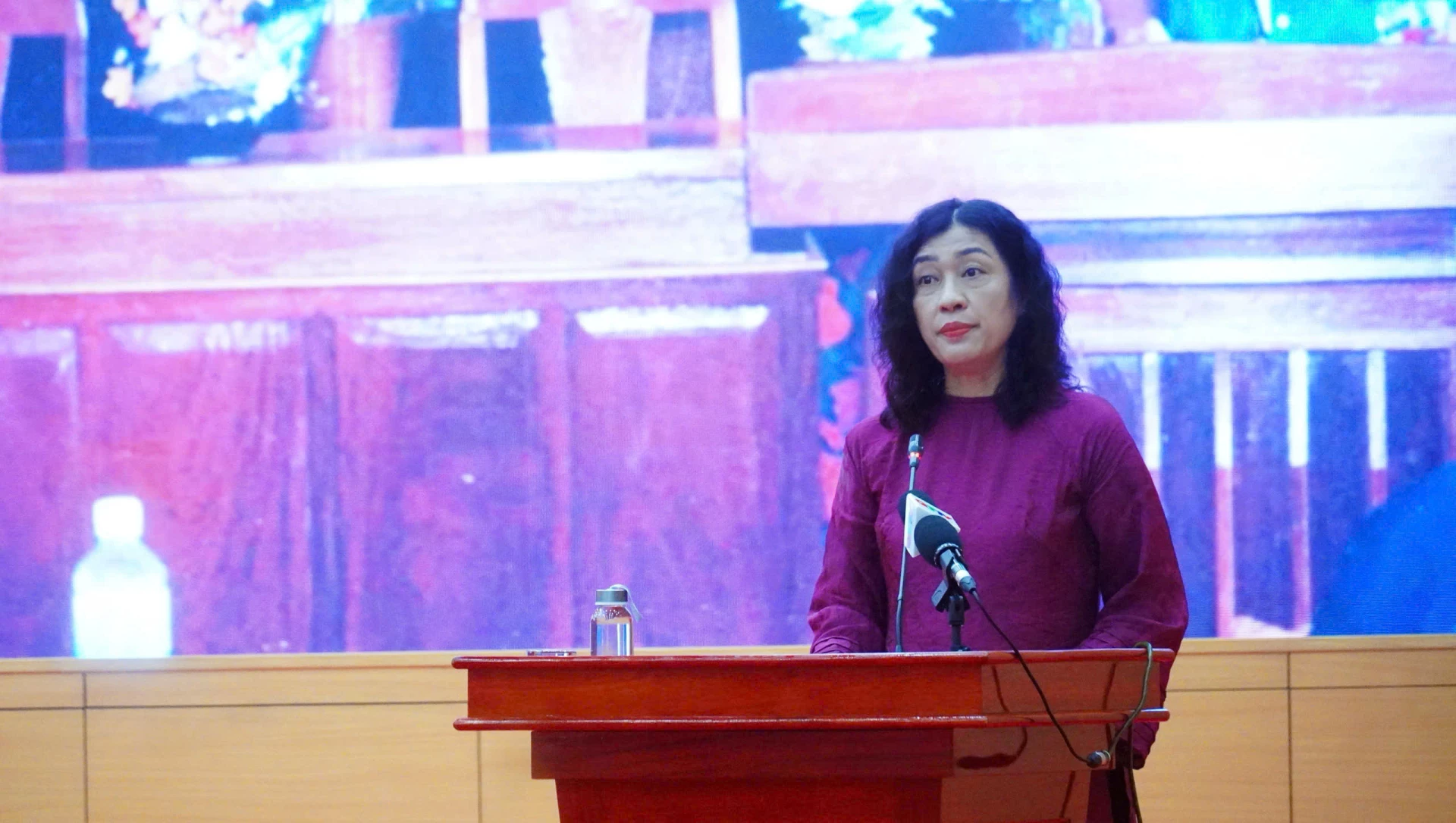 Đại biểu thảo luận tại hội nghị - Ảnh: N.M 