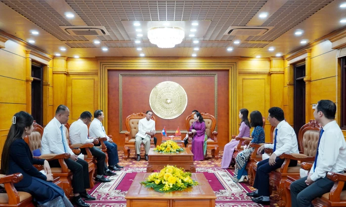 Thắt chặt tình đoàn kết, hữu nghị giữa hai tỉnh Quảng Trị và Sả-lạ-văn