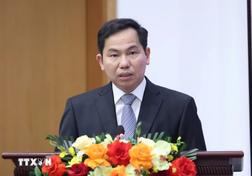 Tổng Thư ký Quốc hội, Chủ nhiệm Văn phòng Quốc hội Lê Quang Mạnh chủ trì họp báo. (Ảnh: TTXVN phát)