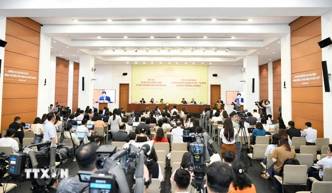 Quang cảnh họp báo về kỳ họp thứ nhất Quốc hội khóa XVI. (Ảnh: TTXVN phát)