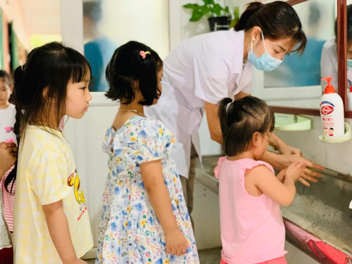 Chủ động kiểm soát bệnh tay chân miệng, bảo vệ sức khỏe trẻ em