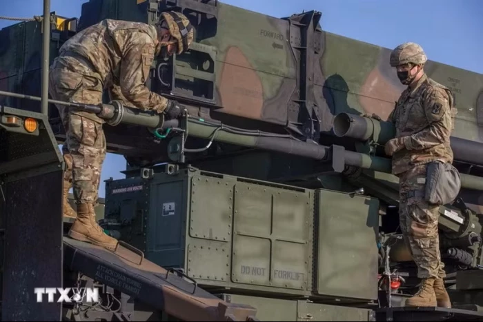 Chi tiêu quân sự toàn cầu tăng trưởng năm thứ 11 liên tiếp, đạt gần 2.900 tỷ USD