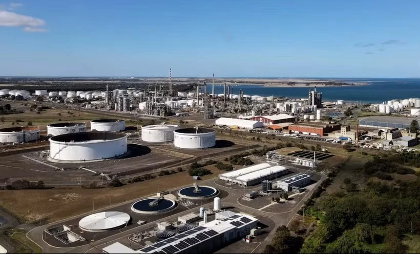 Một nhà máy lọc dầu ở Australia. (Nguồn: AFP)