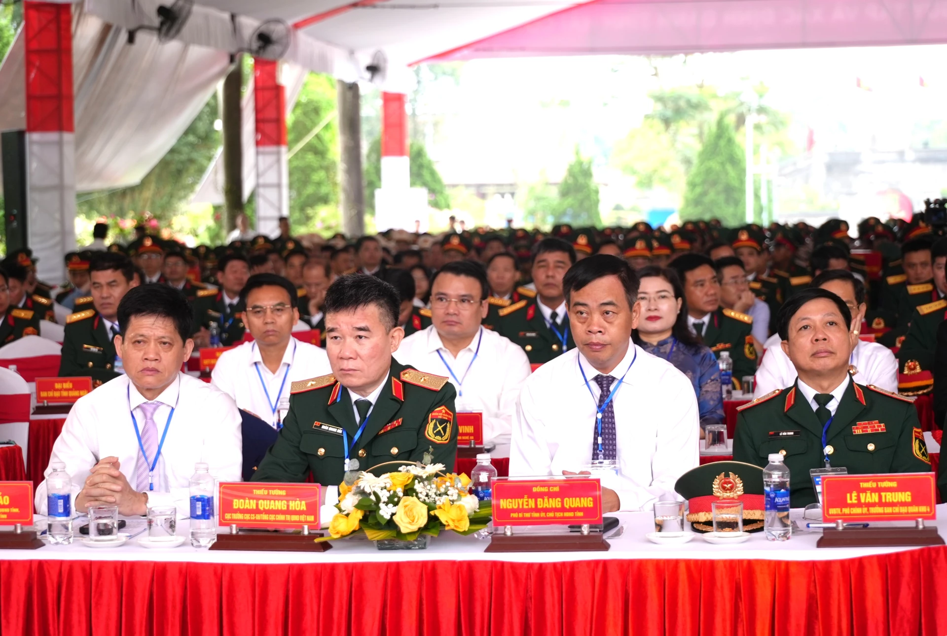 Các đại biểu tham dự Lễ phát động - Ảnh: T.Đ