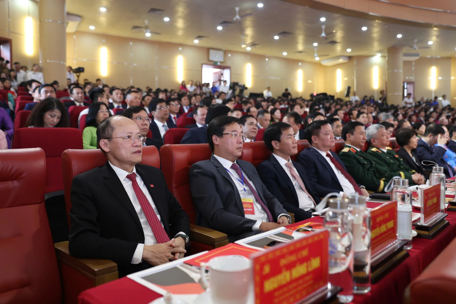 đồng chí Nguyễn Văn Phương, Ủy viên Trung ương Đảng, Bí thư Tỉnh ủy và các đại biểu tham dự lễ kỷ niệm - Ảnh: Q.V