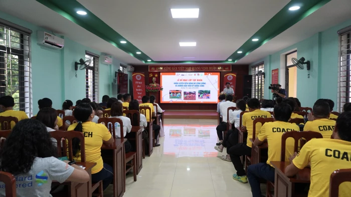 Bế mạc lớp tập huấn Huấn luyện viên bóng đá cộng đồng và hướng dẫn viên kỹ năng sống