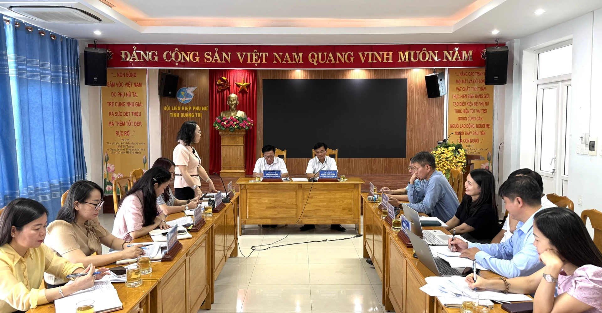 Quang cảnh buổi làm việc - Ảnh: N.L