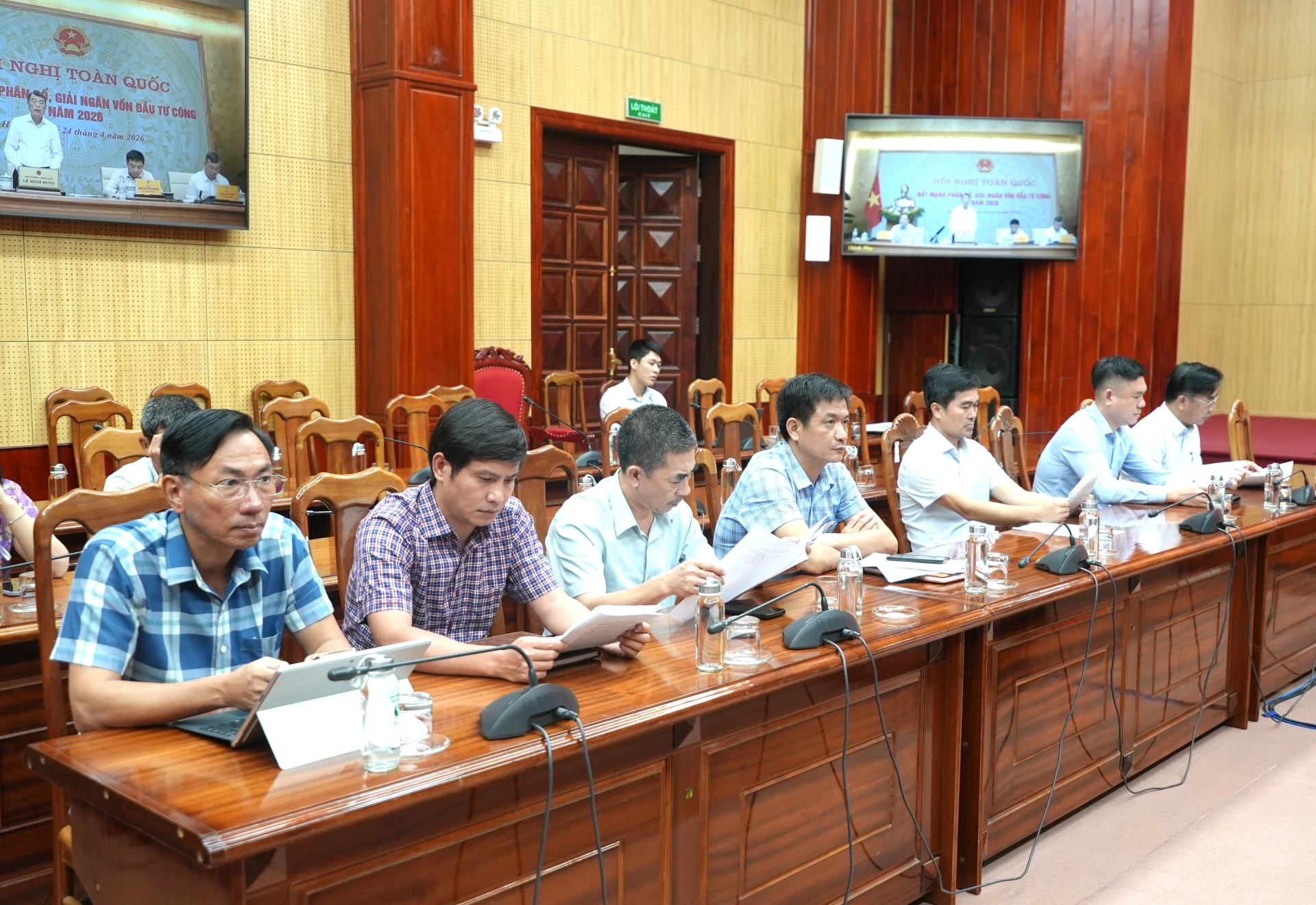 Các đại biểu tham dự hội nghị tại điểm cầu Quảng Trị - Ảnh: Trung Đức